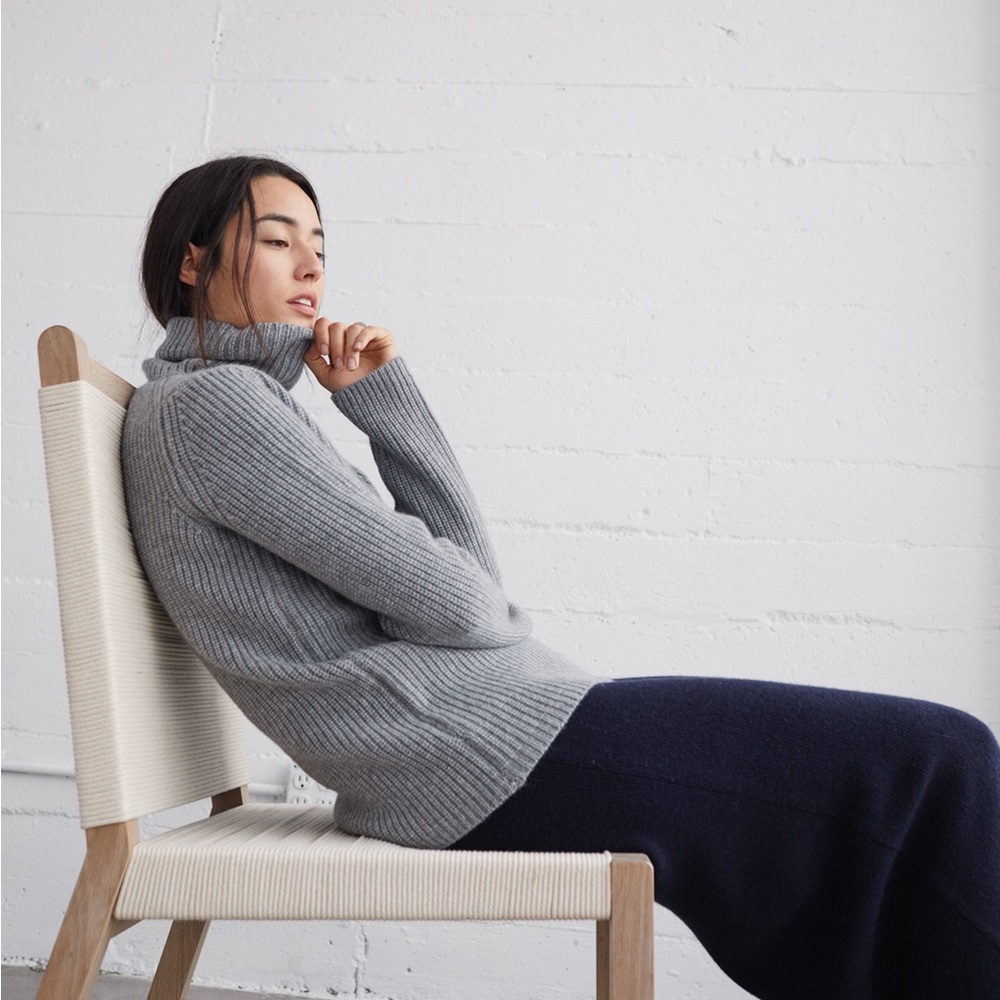JENNI KAYNE  cashmere sweater grey xs turtleneck EUC Retails for $595
